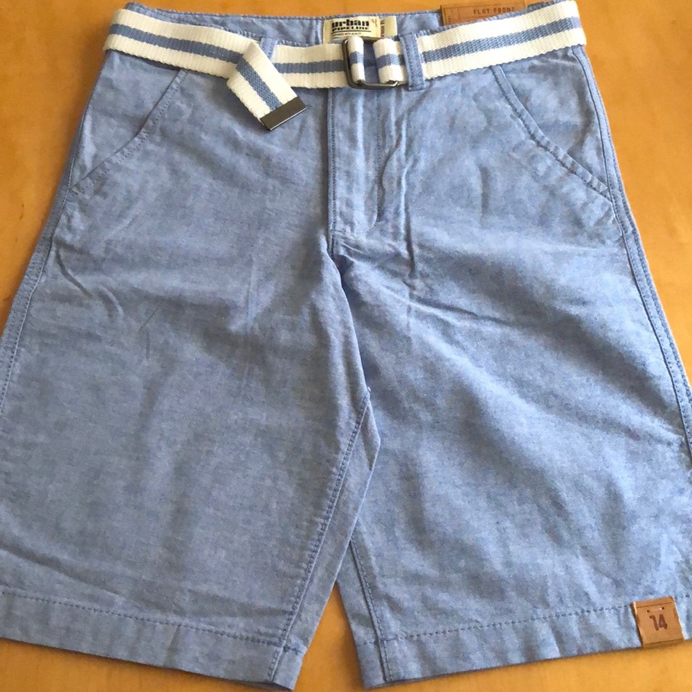 Boy’s flat front shorts with belt